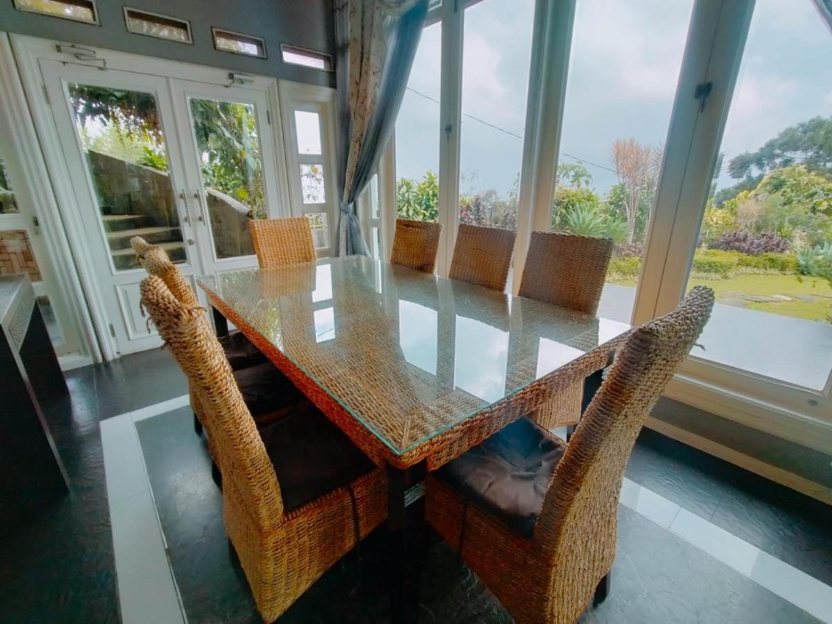 Villa Santika Puncak Pass Cimacan Eksteriør bilde